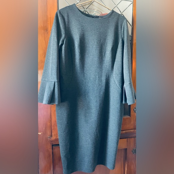Marycrafts Dresses & Skirts - Marycrafts Gray bell-sleeve knee length sheath dress SZ 14